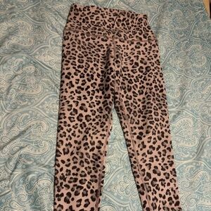 Leopard print athletic leggings
